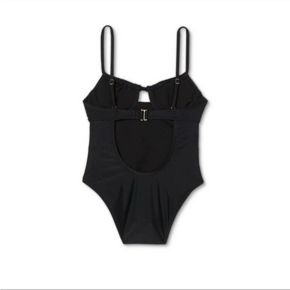 Juniors' sexy Shirred Underwire One Piece
Swimsuit Xhilaration Black nwt - Picture 4 of 5